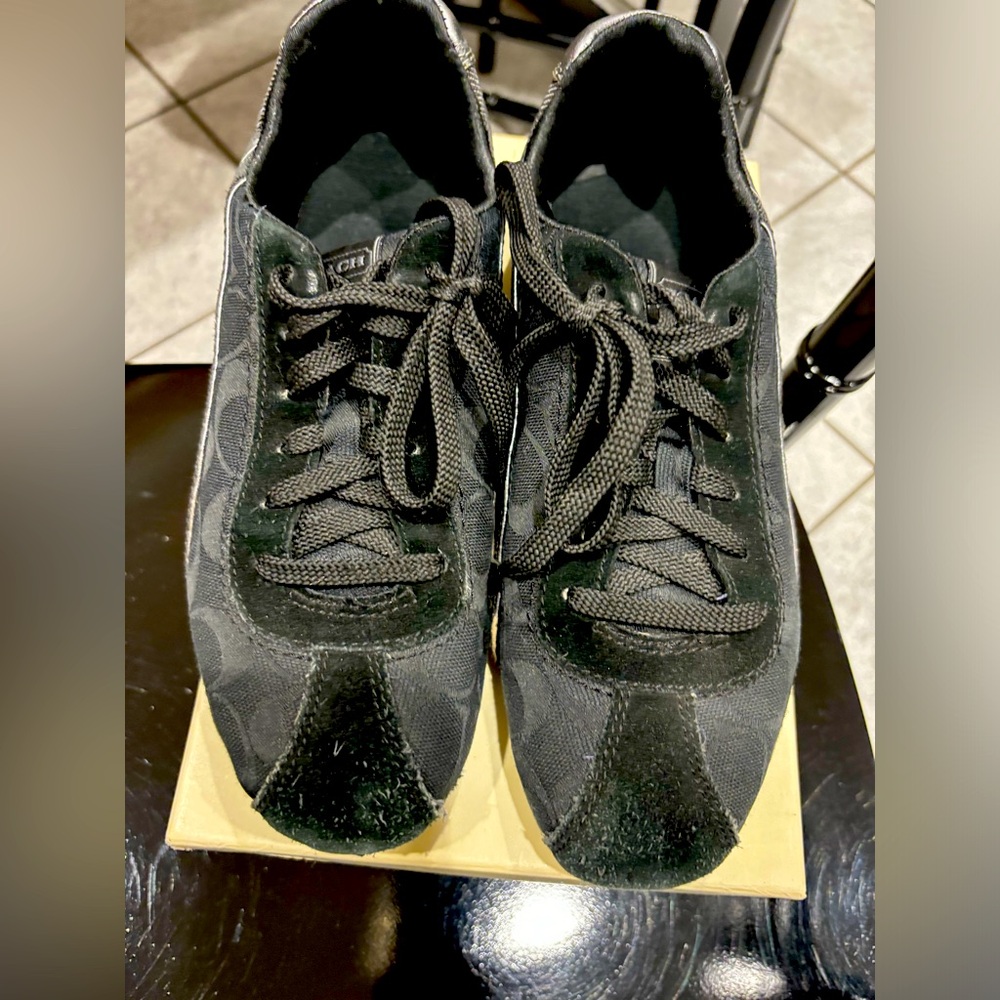 GUC COACH Sneakers-size 7.5